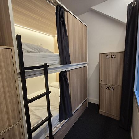 Hostel Siesta & Go Madrid Buitenkant foto