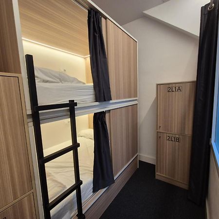 Hostel Siesta & Go Madrid Buitenkant foto