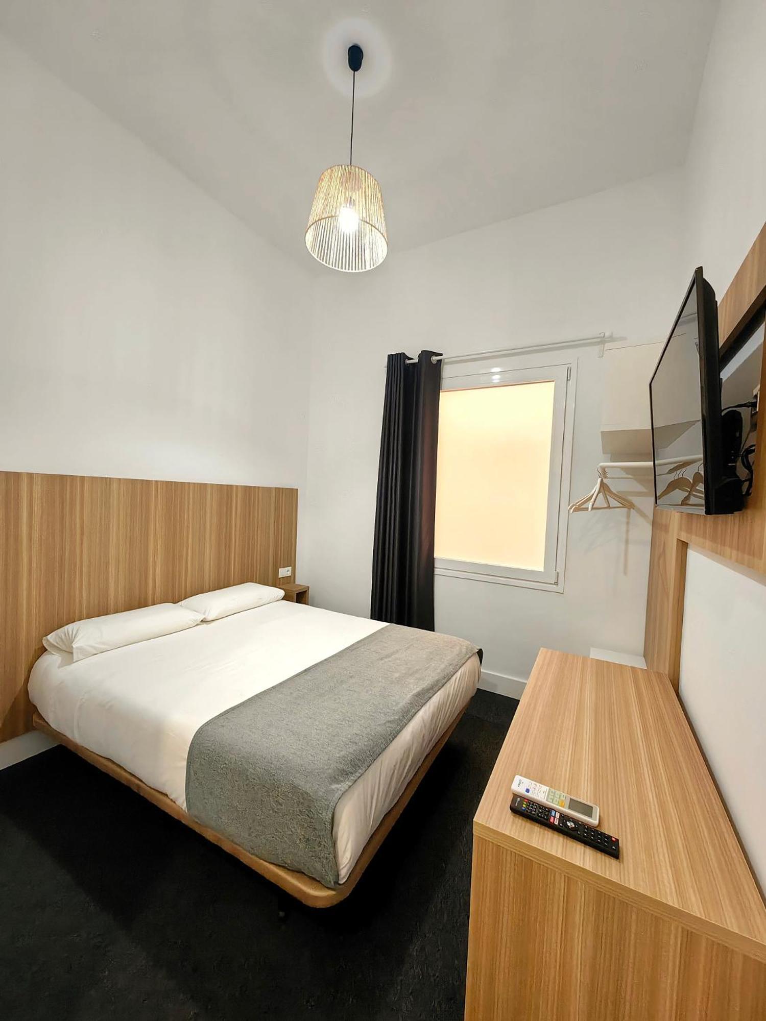 Hostel Siesta & Go Madrid Buitenkant foto