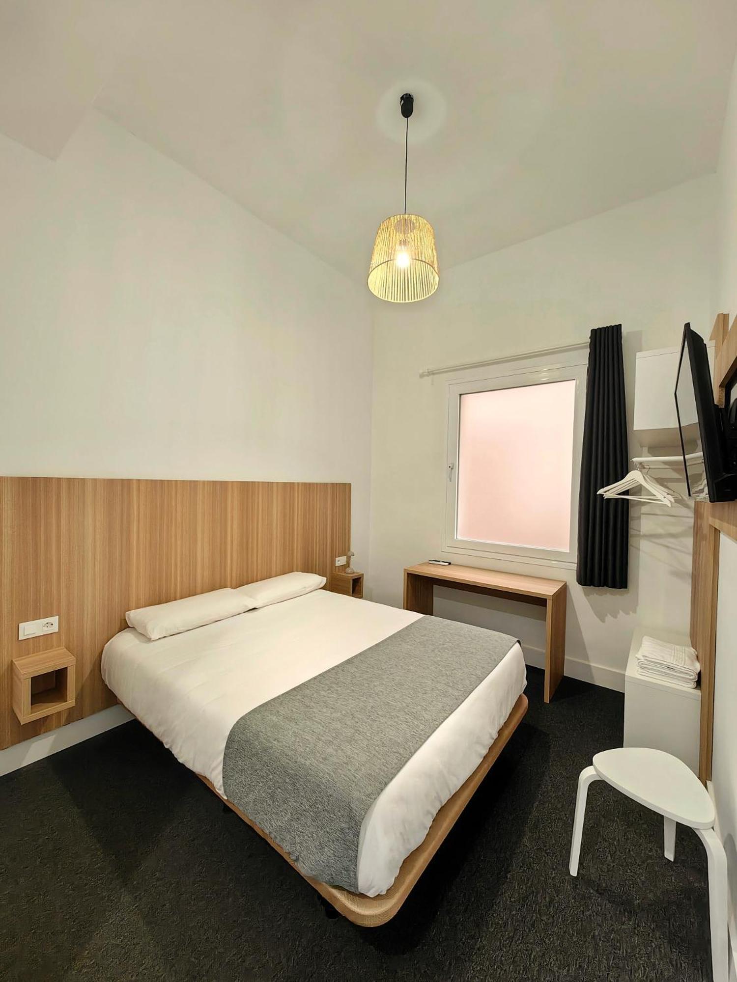 Hostel Siesta & Go Madrid Buitenkant foto